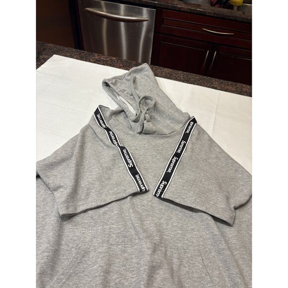 Gray Short Sleeve Hoodie - Picture 5 of 6